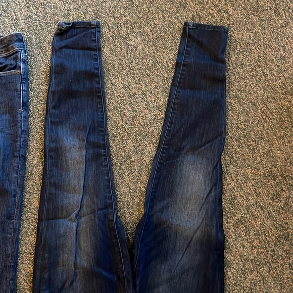 Three pairs of jeans two pair American eagle 1pair time and true great condition - Picture 4 of 8